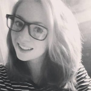 „Je požehnaním, že jsme mohli naslouchat slovům našeho Nebeského Otce skrze apoštola. Jedna z jeho rad zněla jednoduše: ,,Když se kůl pro nás stane osobním, pak bude naším útočištěm, kde budeme zažívat pocity domova." Zaujala mě, protože ukazuje, jak moc záleží na nás, jestli budeme schopni vidět, vážit si požehnání plynoucích z této změny a radovat se z ní.“ (Aneta Bočková)